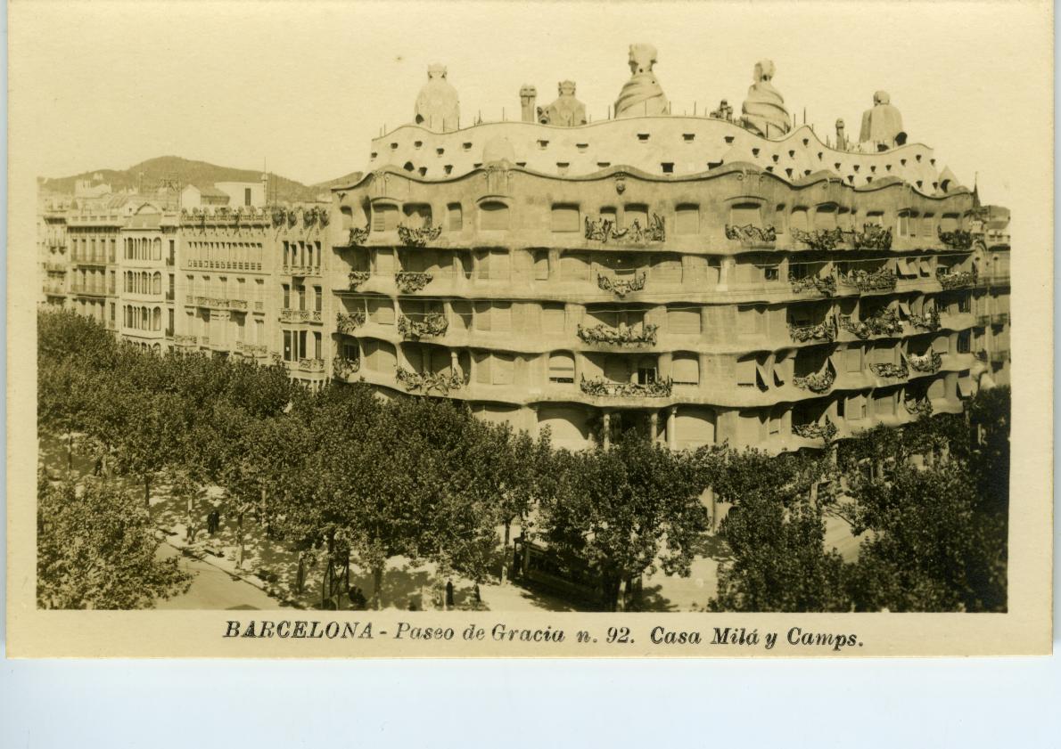 pedrera casa mila foto antigua passeig de gracia