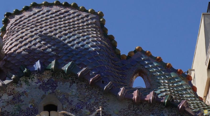 techa casa batllo dragon