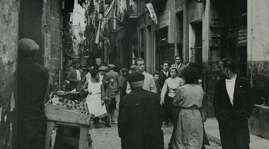 El Barrio Chino de Barcelona: historia de un mito canalla en los años 20 y 30