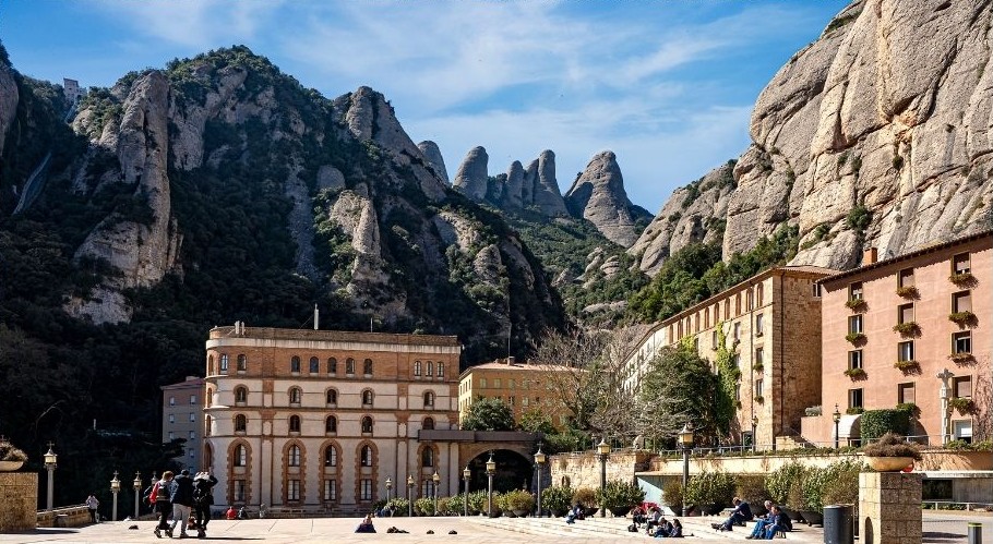 monasterio montserrat