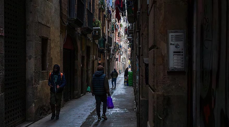 El Raval: Historia de Marginalidad y Caridad en Barcelona