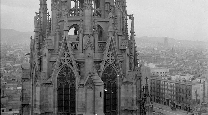 Catedral de Barcelona: Historia completa hasta la polémica fachada neogótica